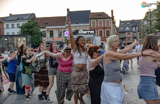  (vergroot foto)